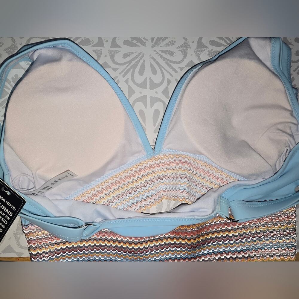 NWT Swim Top- Blue & Rainbow Zigzag – Size Large (Blooming Jelly) - Picture 8 of 12